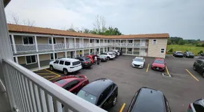 Stay Inn Niagara Falls Vacation Studios - Image 4
