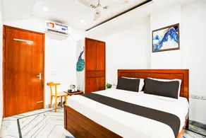 Collection O Sector 110 Noida - Image 2