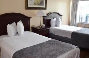 Remington Inn & Suites - Image 2