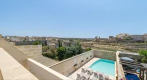 Ta Spiru House of Character with heated indoor pool - Image 5