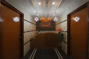 Royal Ace Stopover - Image 4