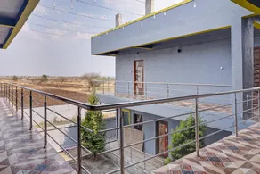 Hotel O Sky 7 Lodge - Image 2