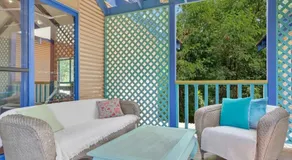 The Zoo House - Image 5
