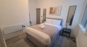 Cosy Studio Apartments - Image 2