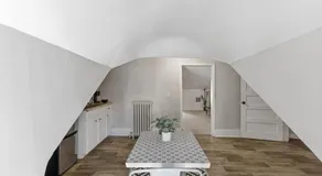The Hideout Loft - Tranquil Stay - Image 5