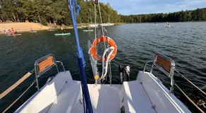 Maxus 24 evo na Wdzydzach - wymagane uprawnienia sternika jachtowego, OC sternika, NNW załogi - Image 3