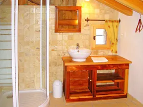Sublime chalet of character with a cozy atmosphere - Image 3
