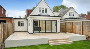 Large 4 Bed Hse, Sleeps 7, 3 BTH, Drive PRKG-4 Cars, M4-A329, Shinfield Studios, 10mins, Reading, Ascot & Legoland 20mins, Film Crew, Contractor & Family Friendly - Image 3