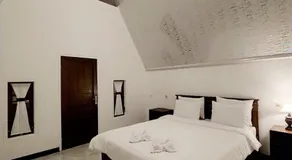 Yanto Cottages - Image 2