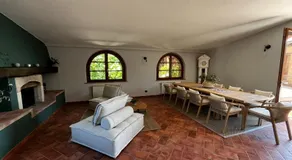 Modern Tuscan Escape Podere la Svolta - Image 3