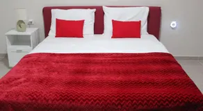 Zoe Apartments - Image 2