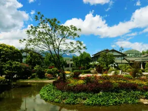 Lijiang Guanfang Hotel Garden Villas - Image 4