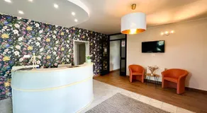HOP HOUSE Garni Hotel - Image 2