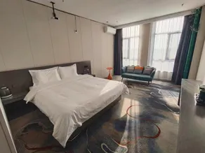 Lanyi Business Hotel (Debai Plaza Branch) - Image 2
