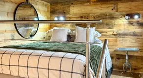 Willow Court Farm, The Copper Castle & Petting Farm, 8 min to Legoland & Windsor, 15 min to Lapland UK - Image 2