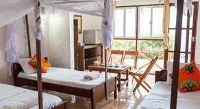 Mocco Beach Villa - Image 2