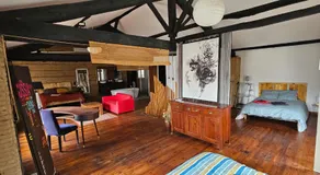 Loft industriel de 220 métres carré sur deux niveaux - Image 2
