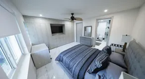 New! Upscale Modern waterfront apartment 3BR 3BA - Image 2