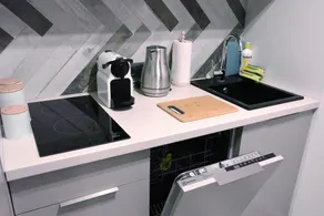 Your Private 5-Star Home / Close to Everything - Image 5