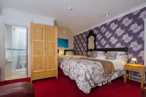 Clifton Bridge Hotel - Image 2