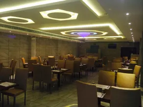 Hotel Aksharadha - Image 4