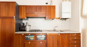 Central Duplex in Iseo - 2 Bedrooms - Private Parking & WiFi - Image 4