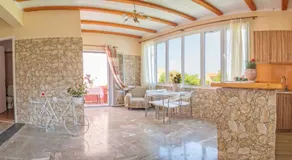 Efi Apartments - Image 4