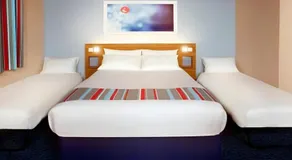 Travelodge Crewe Barthomley - Image 4