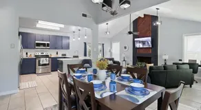 Luxury vacation house with Private Pool & Jaccuzi Close to SeaWorld Alamo and River Walk - Image 3