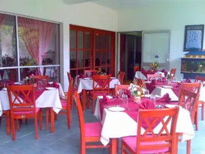 Siyanco Holiday Resort - Image 2
