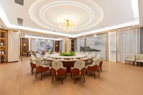 Jingting Lake Hotel - Image 4