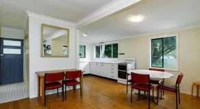 Currawong Beach Cottages - Image 4