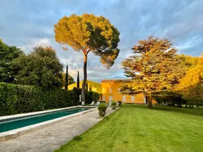 A secret suite in Provence, pool - Image 4