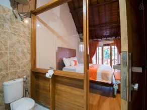 Tropical Paradise Spacious 3-Bedroom Villa - Image 2