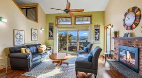 Large Lk Washington View Family Home - Image 2