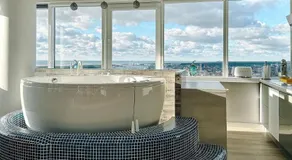 sky DREAM jacuzzi sauna 33 FLOOR - Image 2