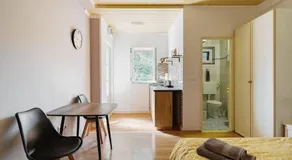 Airport Garden Apartments - Image 2