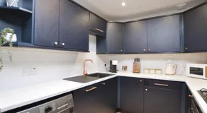 The Warren Apartment - Image 3