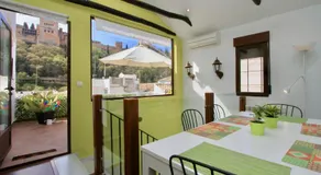 Apartamentos Paseo de los Tristes - Image 2