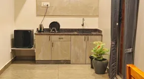 KRS PARADISE premium suite room - Image 5