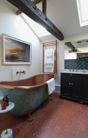The Pear Tree Inn - Image 2