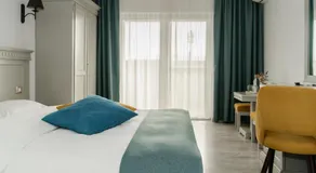 Sky Rooms - Image 5