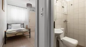 Amethyst Rooms - Image 3