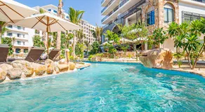 Two Bedroom Suite Pool View - Villa La Valencia - Image 4