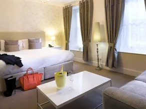 The White Hart Hotel - Image 2