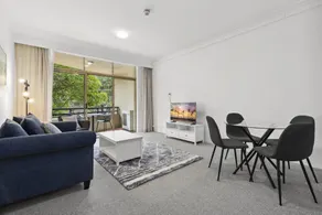 Chic Urban Escape in Vibrant Camperdown - Image 2