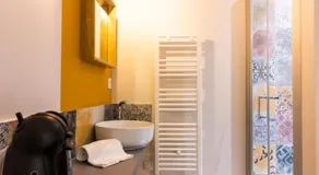 Les Halles Positives, Draps compris et Climatisation - Image 3