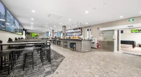 Palace Hotel Proserpine - Image 4