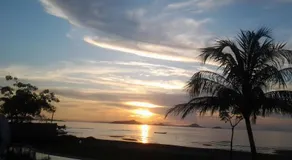 L Bajo Hotel - Image 4
