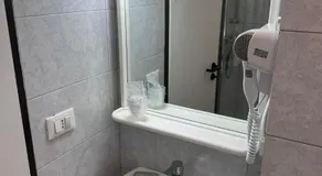 Hotel Ely - Image 3
